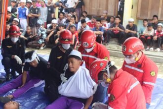 Peringati Hari Kesiapsiagaan Bencana, Pemkab Tanbu Gelar Sosialisasi SPAB di Ponpes Al-Asmaul Husna