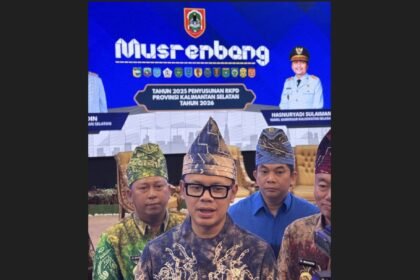 Tanah Bumbu Terima Penghargaan Terbaik Ketiga Tingkat Keselarasan Tertinggi RPJPD