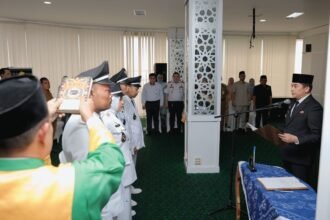 Bupati Andi Rudi Latif Lantik Kades Antar Waktu: Ingatkan Pemimpin Tidak Lepas Dari Fitnah, Adu domba dan Penghianatan