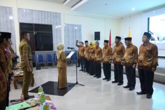 Pengukuhan Pengurus PWRI Tanah Bumbu 2025-2030, Bupati Andi Rudi Latif Tekankan Peran Strategis Pensiunan ASN