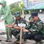 Peringati HUT Ke-67 Kodam VI/Mulawarman, Tanam Mangrove di Kawasan Pesisir Tanah Bumbu