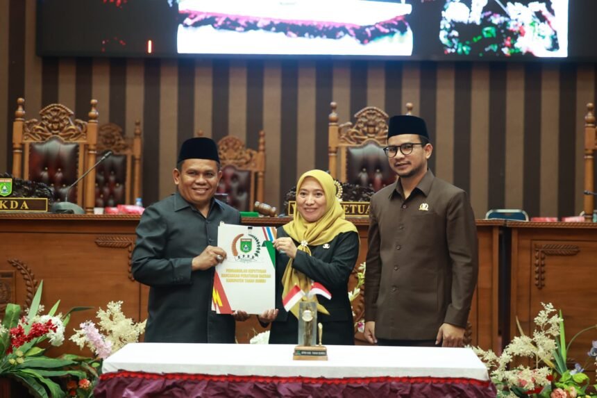 Tiga Raperda Jadi Perda, Bupati Tanah Bumbu Apresiasi DPRD