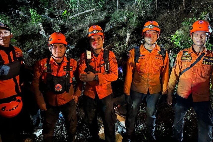 Tim BPBD Kalsel Ceritakan Pengalaman Berat di Medan Pencarian Helikopter di Mantewe