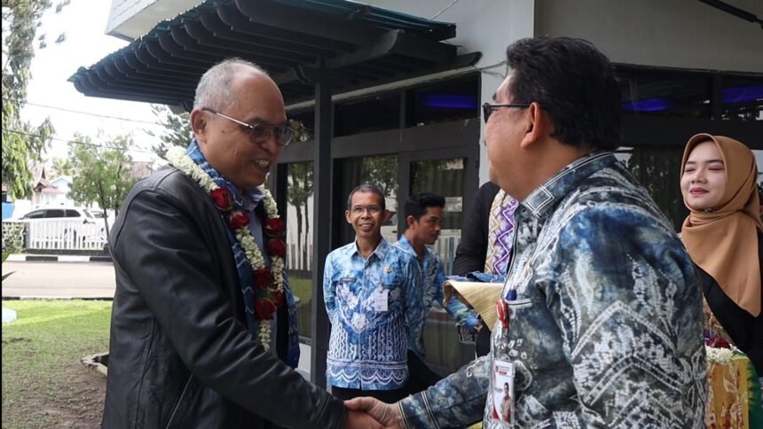 Kepala BSSN RI Tiba di Kalsel, Hadiri Rakerda Diskominfo dan Komdiphoria 2025