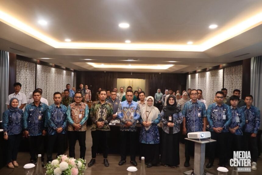 Di Forum Konsultasi Publik,  DPMPTSP Kalsel Dorong Penerapan Standar Pelayanan Minimal