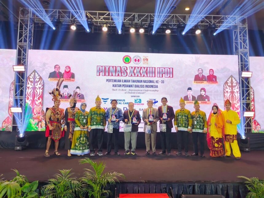 Gubernur Kalsel Buka Pertemuan Ilmiah Nasional Ke-33 Ikatan Perawat Dialisis Indonesia