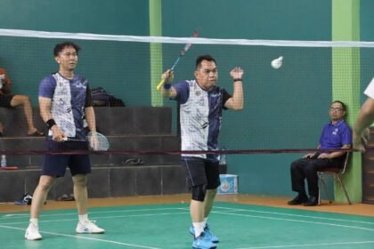 Regu Bulutangkis Putra Kalsel Melaju ke Babak Delapan Besar PORNAS Korpri XVII 2025