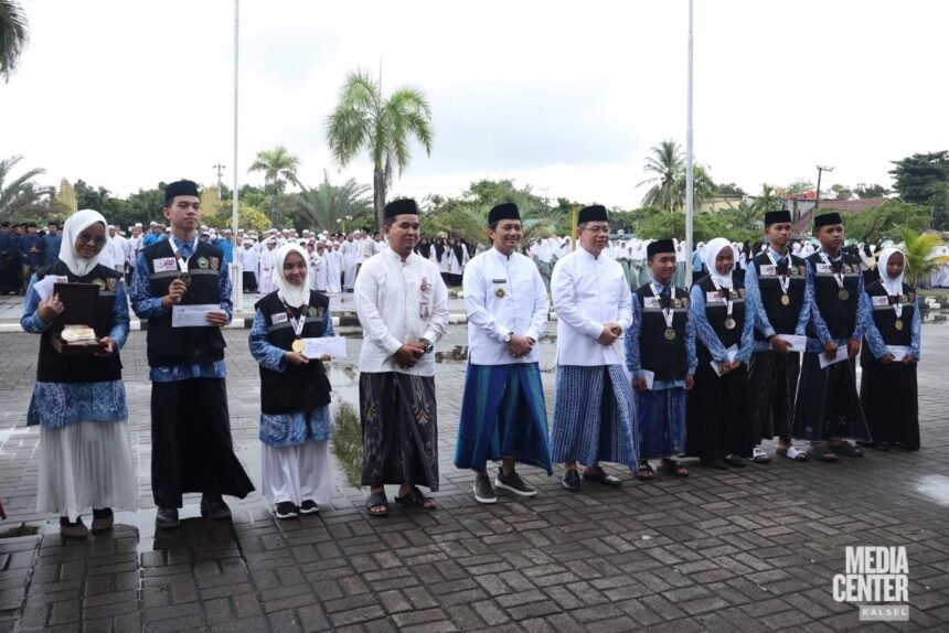 Wagub Kalsel Pimpin Apel Hari Santri 2025, Tekankan Peran Santri dalam Membangun Kemajuan Bangsa