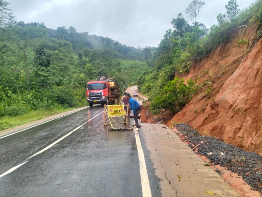 Pemprov Kalsel Gerak Cepat Tangani Longsor di Ruas Banjarbaru–Batulicin, Utamakan Keselamatan Pengguna Jalan