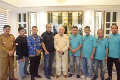 Gubernur Kalsel Terima Audiensi dari DOKB, Soroti Praktik Aplikator Transportasi Online Rugikan Pengemudi