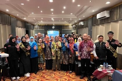 BKOW Kalsel dan DPPPAKB Berikan Pelatihan Keterampilan bagi Remaja Putus Sekolah