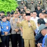 Terima Aksi Damai Masyarakat Sakutu, Gubernur Kalsel Tegaskan Penempatan Dana Pemprov di Bank Kalsel Sesuai Ketentuan