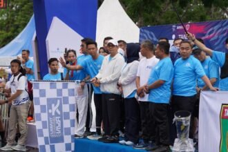 Spektakuler, Bupati Andi Rudi Latif Lepas Tanah Bumbu Run 2025, Diikuti Ribuan Peserta