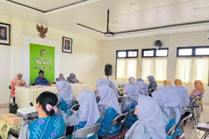 TP PKK Tanah Bumbu Belajar Paaredi dan Kain Jumputan di Yogyakarta