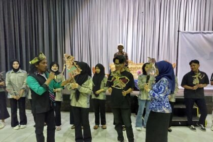 Peringati Hari Wayang Dunia, Disdikbud Kalsel Tingkatkan Wawasan Dalang Muda Lewat Dialog Pewayangan