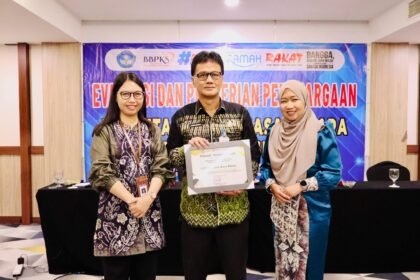 Kebun Raya Banua Raih Penghargaan Pengutamaan Bahasa Negara dari Balai Bahasa Kalsel