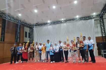 PGRI Kalsel Raih Medali Emas Pertama di PORSENIJARNAS 2025 Lewat Tari Tunggal