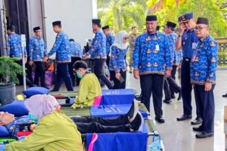 Bentuk Kepedulian Terhadap Masyarakat, Satpol PP dan Damkar Kalsel Gelar Donor Darah