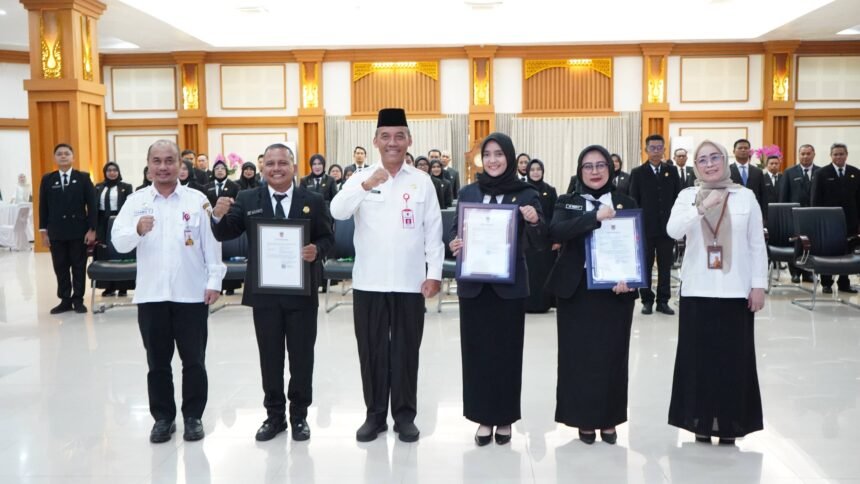 Pemprov Kalsel Resmi Tutup Pelatihan Kepemimpinan Pengawas (PKP) Angkatan VII Tahun 2025