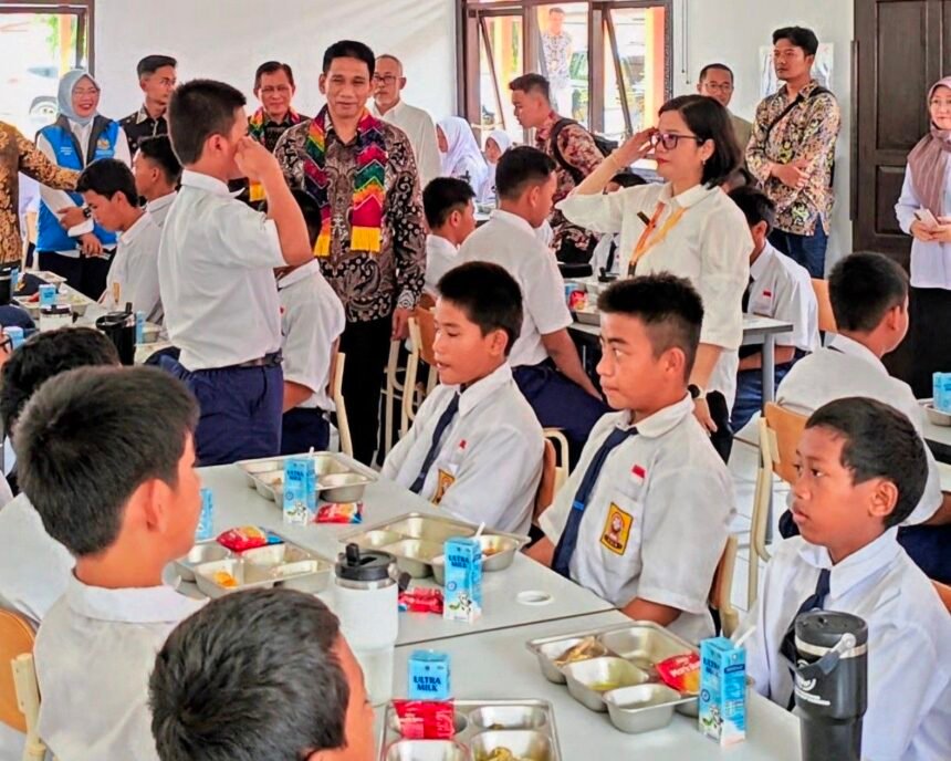 Wamendagri dan Wagub Kalsel Kunjungi Sekolah Rakyat Menengah Pertama 20 Banjarbaru, Pantau Kondisi Asrama dan Ruang Kelas
