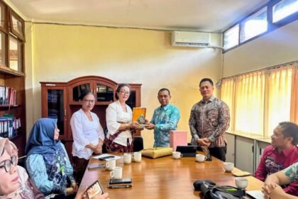 Dinsos Kalsel Studi Komparasi Penanganan dan Penanggulangan HIV/AIDS