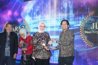 Raih Dua Penghargaan, Disdikbud Kalsel Perkuat Peran Humas dan Respons Aduan