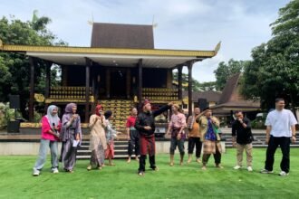 Disdikbud Kalsel Kenalkan Japin Carita sebagai Warisan Budaya Takbenda