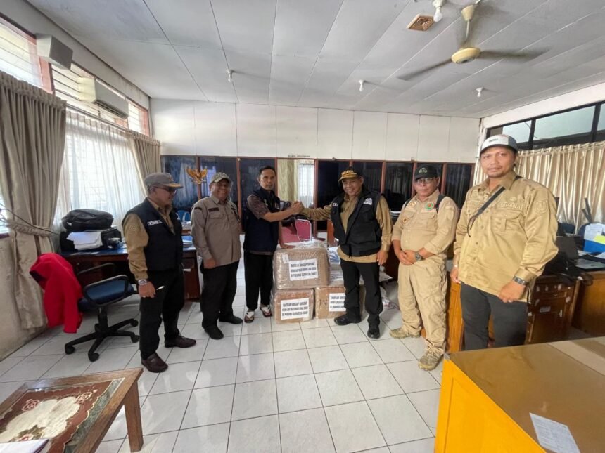 Pemprov Kalsel Kirim Tambahan Relawan dan Salurkan Donasi untuk Korban Bencana di Sumatera Barat