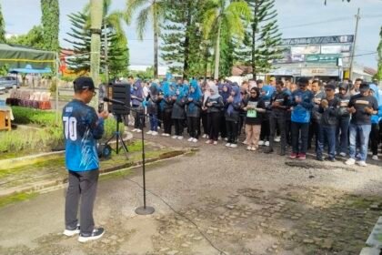 Dinsos Kalsel Peringati HKSN 2025 dengan Apel, Senam Bersama, dan Gotong Royong