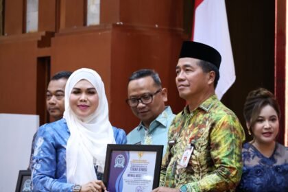 Anugerah Keterbukaan Informasi Publik 2025, Pemkab Tanah Bumbu Raih Predikat Menuju Informatif
