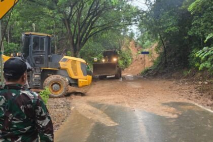 Antisipasi Banjir dan Longsor, PUPR Kalsel Siagakan Personel dan Alat Berat 
