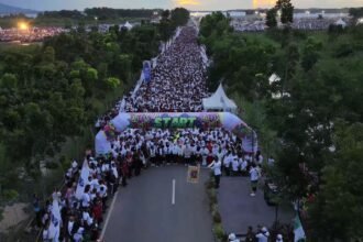 Lautan Putih di Batfest 2025: Andi Irmayani Ikuti Jalan Sehat Bersama 30 Ribu Peserta