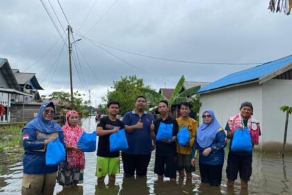 Pastikan Seluruh Wilayah Terdampak Banjir Terjangkau, Pemprov Kalsel Salurkan Bantuan ke Pemakuan Hulu