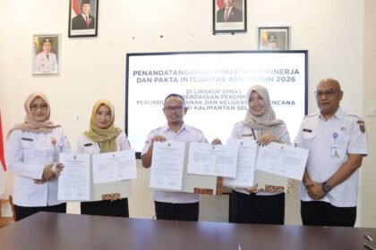 Komitmen Tingkatkan Kinerja, DPPPAKB Kalsel Lakukan Penandatanganan Perjanjian Kinerja dan Pakta Integritas Tahun 2026