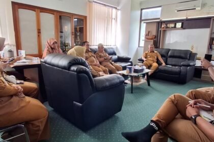 Pemprov Kalsel Evaluasi dan Percepat Pengembangan Kawasan Bawah Jembatan Barito