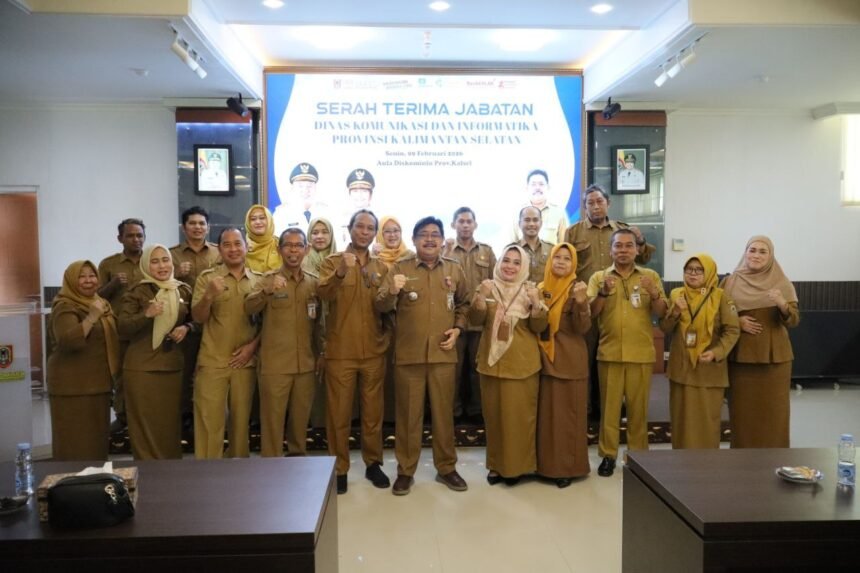 Optimalkan Kinerja, Diskominfo Kalsel Gelar Serah Terima Jabatan Pejabat Baru