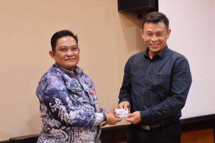 Berikan Pemahaman Kepada Pelaku Industri Turunan Sawit, Disperin Kalsel Tutup Sosialisasi Peraturan Menteri Perindustrian RI Nomor 32 Tahun 2024