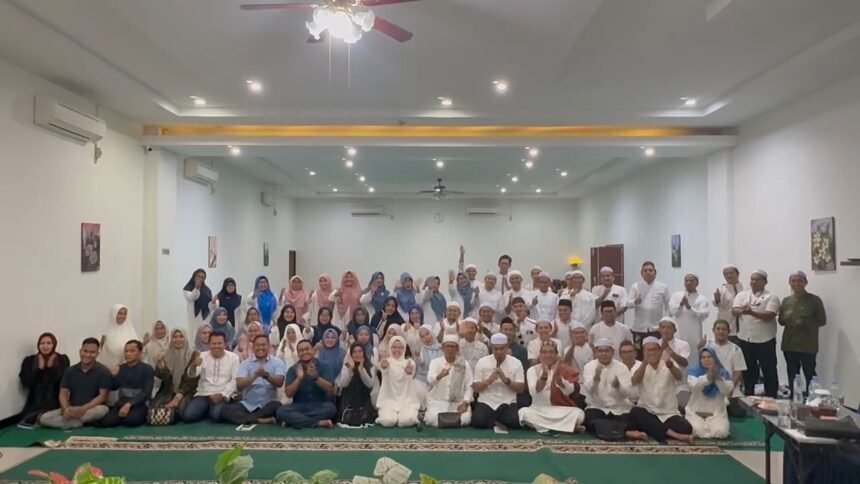 Kadisdikbud Kalsel Tegaskan Prinsip “No One Left Behind” dalam Safari Ramadan di Balangan