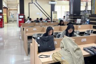Ngabuburit Sambil Membaca, Warga Padati Perpustakaan Palnam di Bulan Ramadan