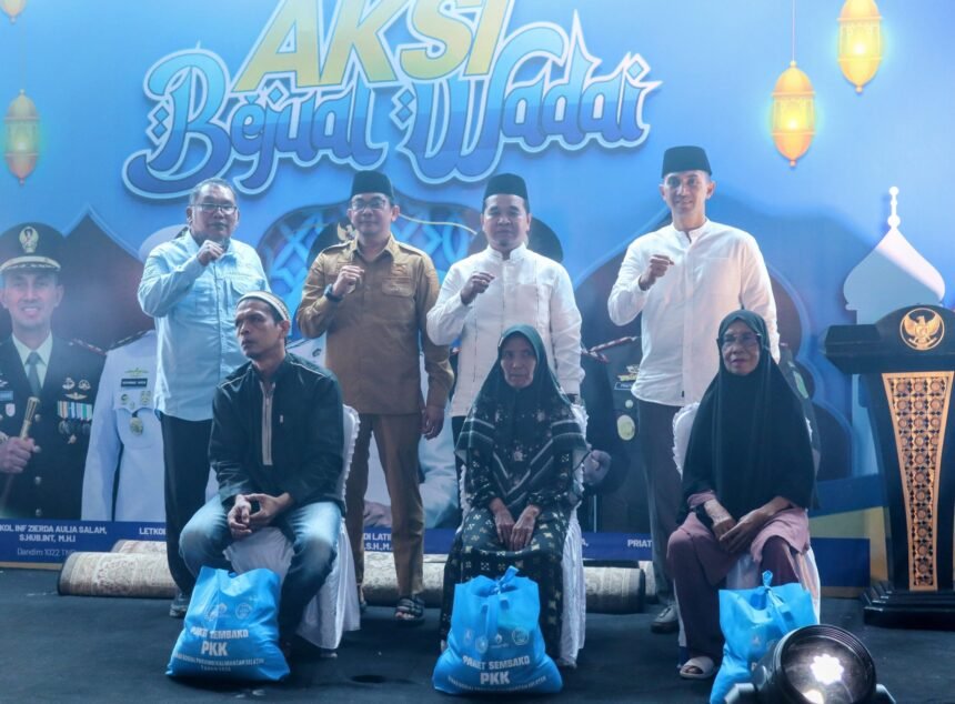 Safari Ramadan Pemprov Kalsel di Tanah Bumbu, Masyarakat Terima Bantuan Sembako dan Apresiasi Adipura Lokal