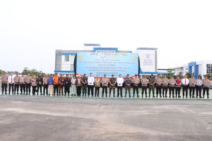 Amankan Perayaan Idulfitri, Polda Kalsel Lakukan Apel Gelar Pasukan Operasi Kepolisian Terpusat Ketupat Intan 2026