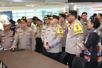 Kapolda Kalsel Tinjau Posko Siaga Idulfitri di Bandara Syamsudin Noor