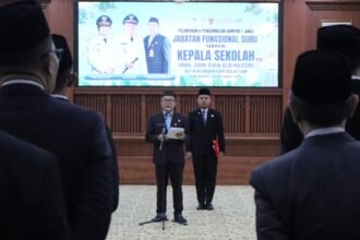 Sekda Kalsel Lantik Kepala Sekolah Baru: Tekankan Integritas dan Profesionalisme