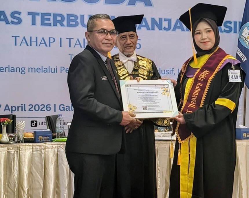Wisuda UT Jadi Momentum Cetak SDM Unggul, Pemprov Kalsel Dorong Lulusan Jadi Agen Perubahan