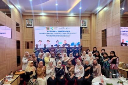 Perkuat Kepatuhan Regulasi, Dinkes Kalsel Evaluasi Pengelolaan Obat dan Pelayanan Kefarmasian