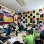 Anak PAUD Citra Indonesia Belajar Dunia Penyiaran di Radio Abdi Persada