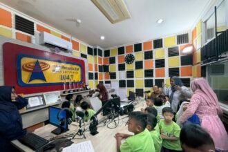 Anak PAUD Citra Indonesia Belajar Dunia Penyiaran di Radio Abdi Persada