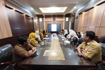 Diskominfo Kalsel Terima Studi Banding Batola Terkait Pemenuhan Indeks KPIP 2027