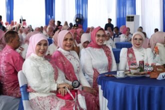 Ketua TP PKK Tanah Bumbu Andi Irmayani Rudi Latif Tekankan Peran Perempuan Dalam Mendukung Pembangunan Daerah