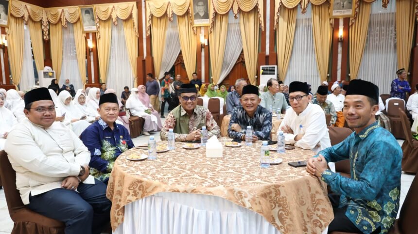 Pemkab Tanah Bumbu Perkuat Sinergi Keumatan dalam Pengukuhan MUI Kalsel Masa Khidmat 2026–2031